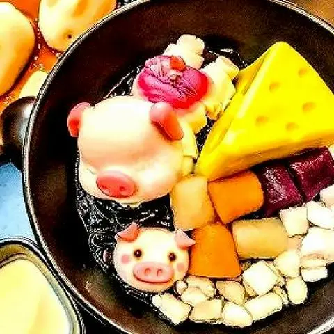 Hình ảnh Chè Heo Phomat Mix Khoai Dẻo thơm ngon mát tặng nước 