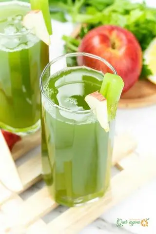 Hình ảnh Ép Táo+Cần Tây( Giảm Mỡ Bụng)