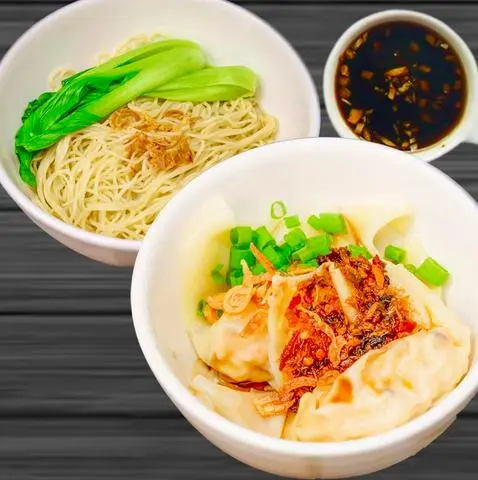 Hình ảnh Mì sủi cảo Tứ Xuyên - prawn dumpling with egg noodle and szechuan sauce