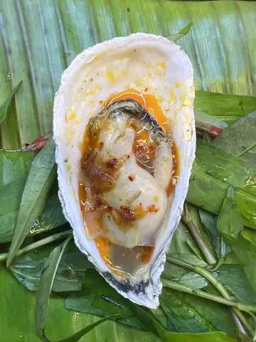 Hình ảnh Hàu nướng muối ớt