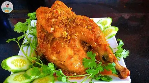 Hình ảnh Cơm gà góc tư sốt sa tế