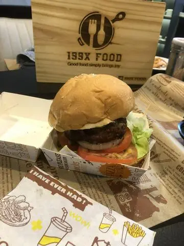 Hình ảnh BURGER BÒ MIẾNG