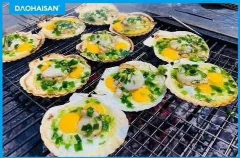 Hình ảnh Sò điệp nướng trứng cút
