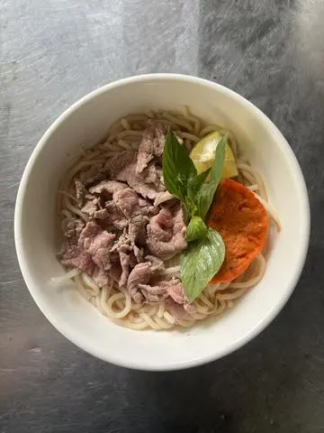 Hình ảnh Bún bò tái - viên - chả - giò - nạm - sụn - gân