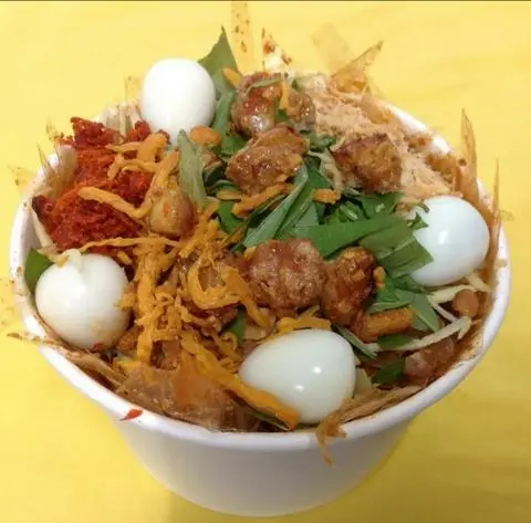 Hình ảnh Bánh tráng trộn tóp mỡ