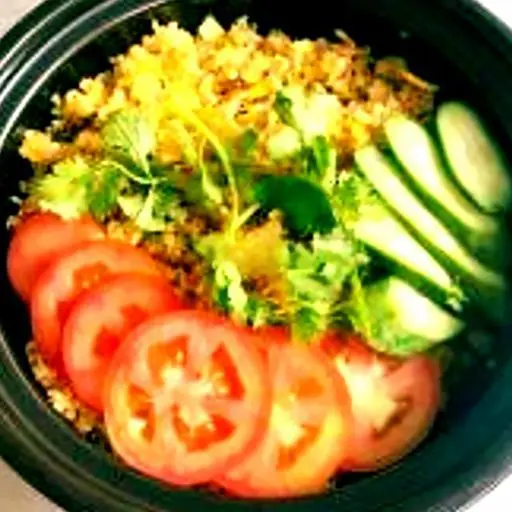 Hình ảnh Cơm chiên cá mặn gà xé