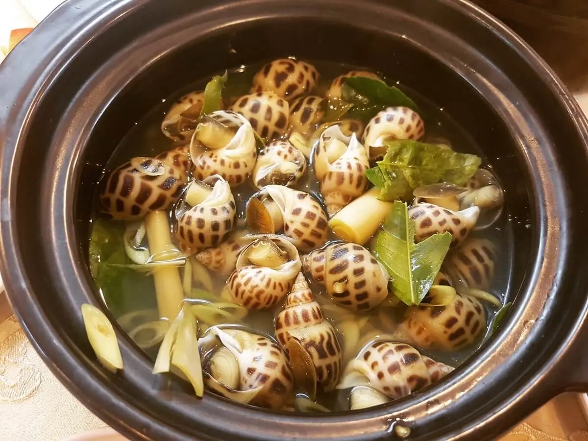 Hình ảnh Ốc hương hấp xả