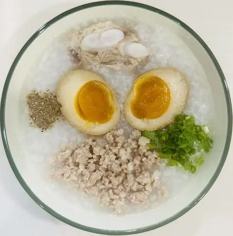 Hình ảnh Cháo sườn trứng ngâm tương
