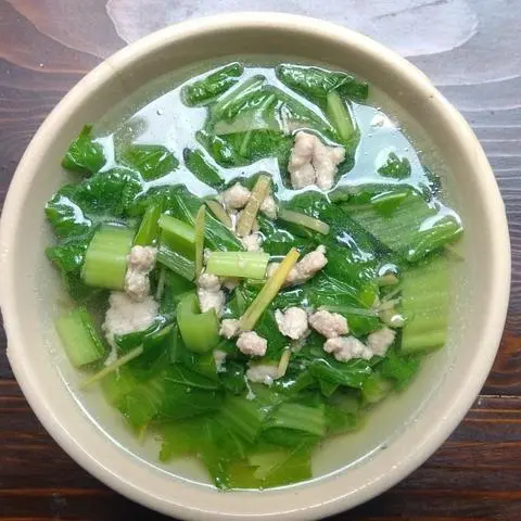 Hình ảnh Canh cải xanh thịt bằm