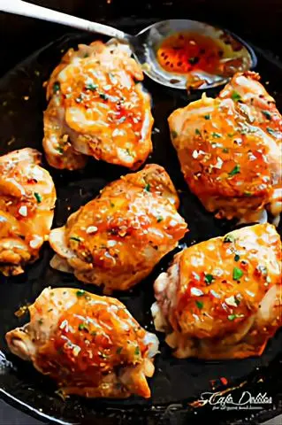 Hình ảnh Gà không xương sốt nước tương phần nhỏ
