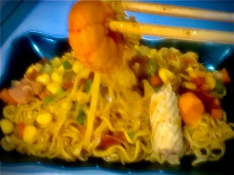Hình ảnh Mì trộn indomie