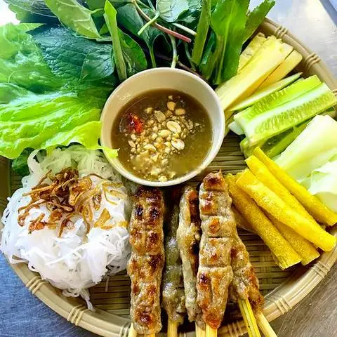 Hình ảnh Nem Lụi Đặc Biệt