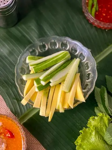 Hình ảnh Xoài + dưa leo thêm