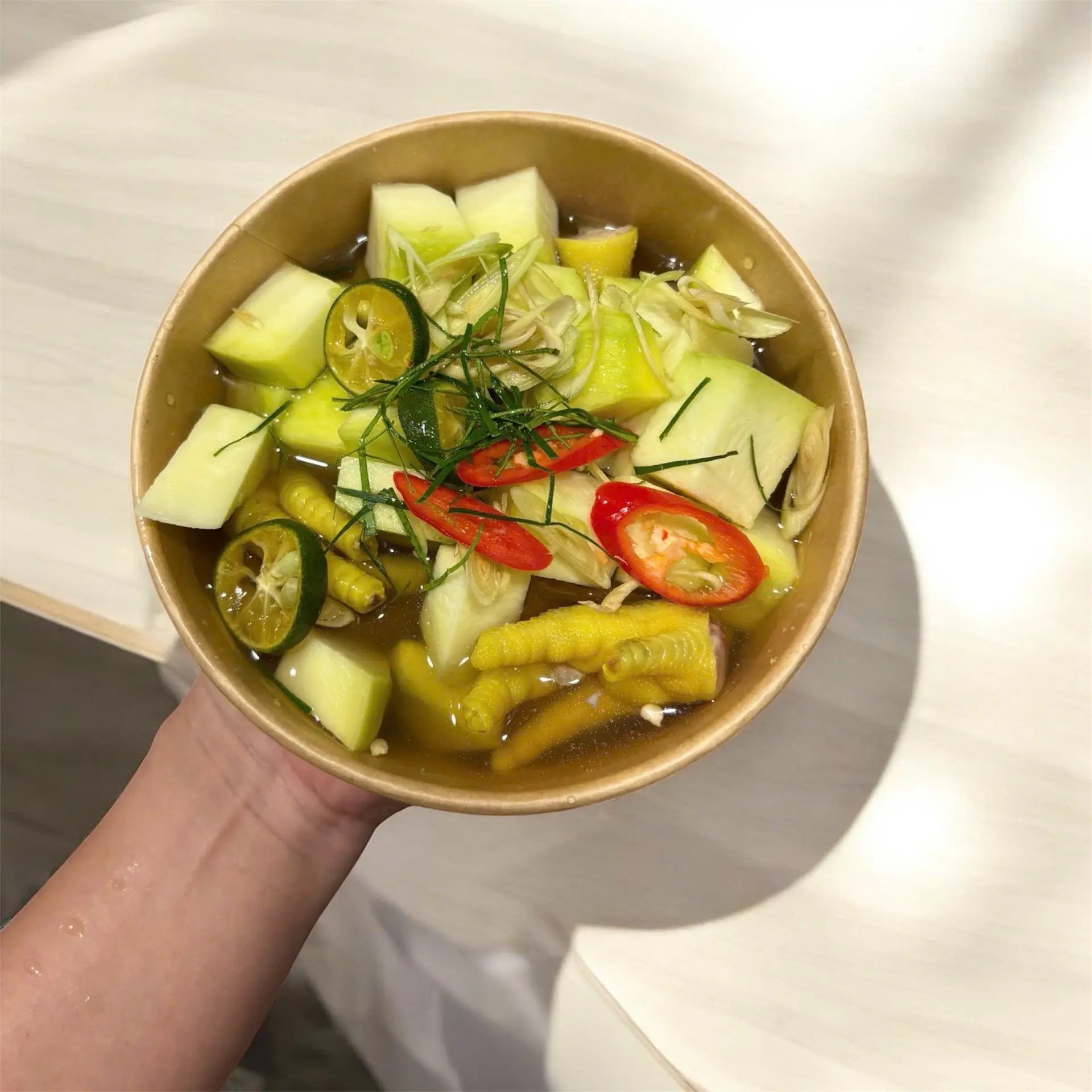 Hình ảnh Chân gà sả tắc (có xương)