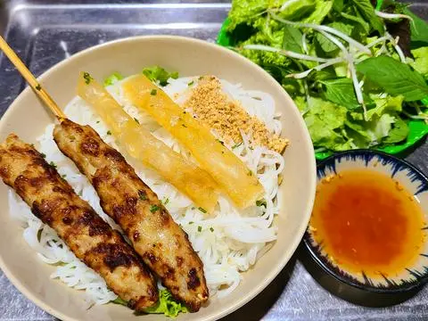 Hình ảnh Bún nem nướng