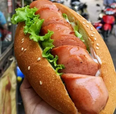 Hình ảnh Hotdog hong khói