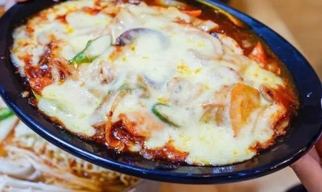 Hình ảnh Bạch tuộc sốt cay phomai