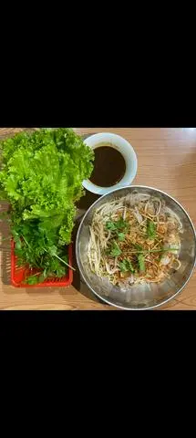 Hình ảnh Mì thêm không ăn với sốt tương đen 