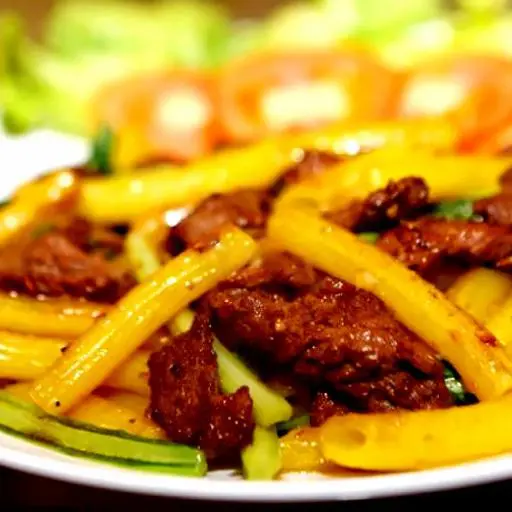 Hình ảnh Nui xào bò