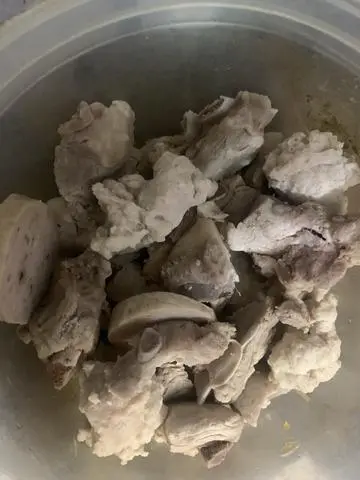 Hình ảnh Nui sườn mọc