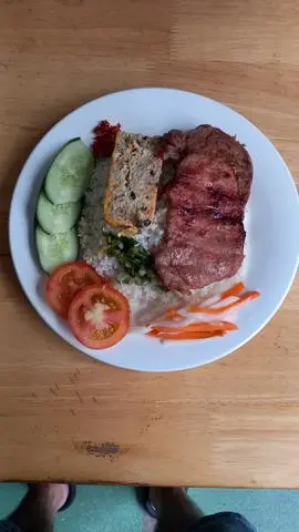 Hình ảnh cơm sườn, chả 