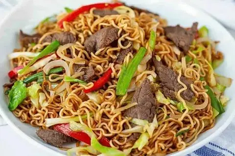 Hình ảnh Mì gói xào bò