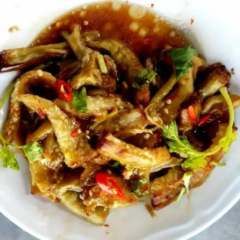 Hình ảnh Cà Tím sốt
