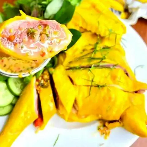Hình ảnh Gà ủ muối 1/2 con - kèm rau dưa - nước chấm thần thánh