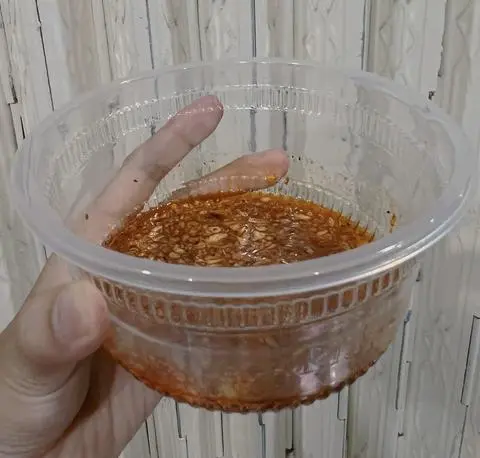 Hình ảnh Nước Mắm Bơ Tỏi (Chỉ Có Nước Mắm Không Có Đồ Ăn)