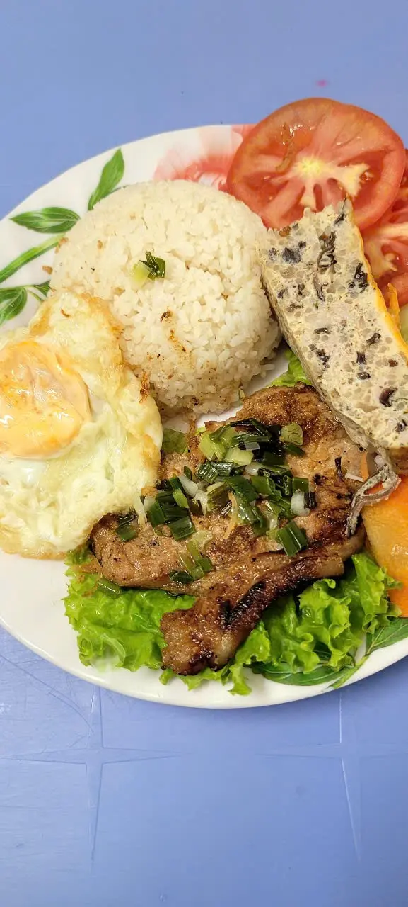 Hình ảnh cơm tấm sườn - chả - ốp la 