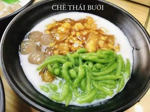 Hình ảnh Chè bưởi mix bánh lọt ( size M )