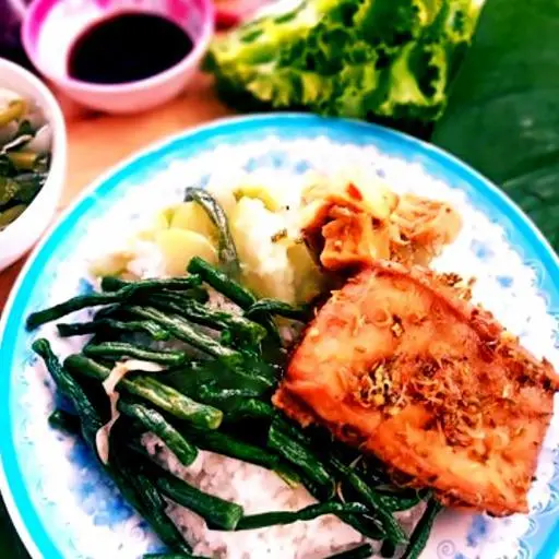 Hình ảnh Cơm đậu hũ kho sả
