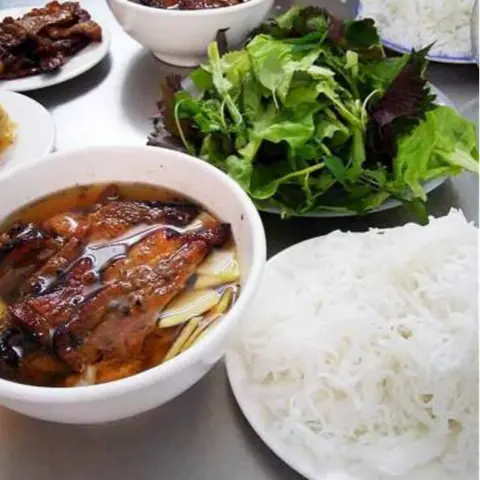 Hình ảnh Bún Chả Đặc Biệt Nhiều Thịt + Nước