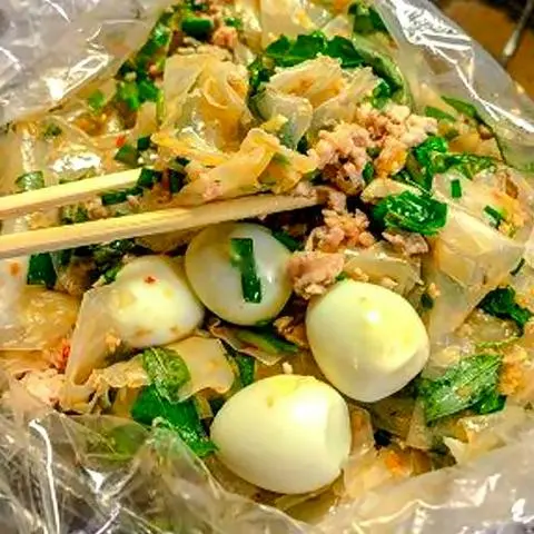 Hình ảnh Bánh tráng trộn thịt bằm