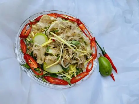 Hình ảnh Tré Bình Định trộn chua cay