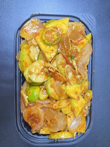 Hình ảnh Gân bò sốt Thái