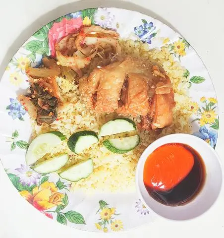 Hình ảnh Cơm chiên gà xối mỡ