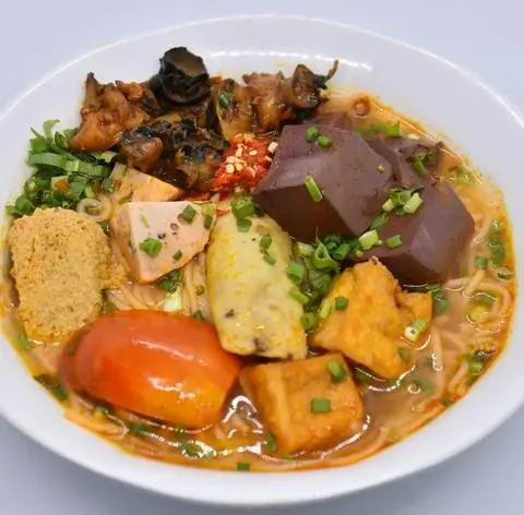 Hình ảnh CANH BÚN CUA ỐC CHẢ: