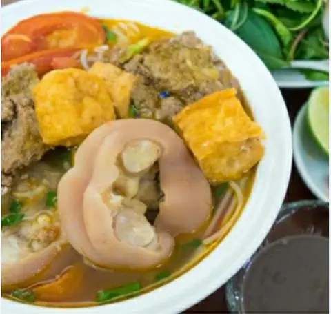 Hình ảnh CANH BÚN GIÒ CHẢ