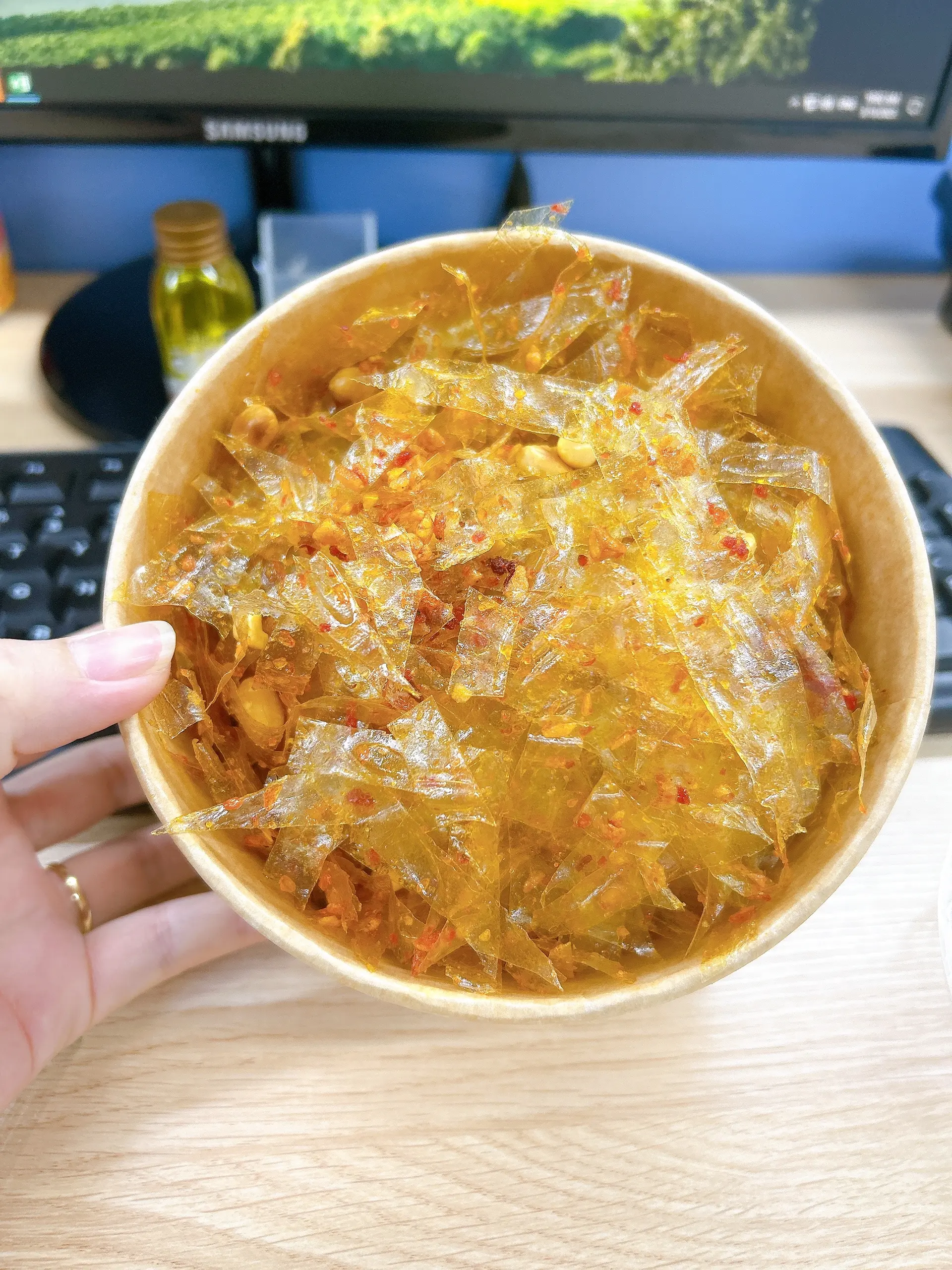 Hình ảnh Bánh tráng trộn hành phi