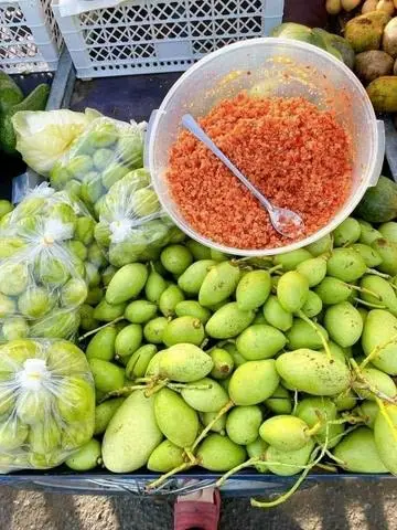 Hình ảnh 1ký xoài non + Muối tôm
