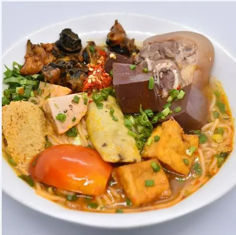 Hình ảnh CANH BÚN XƯƠNG CHẢ