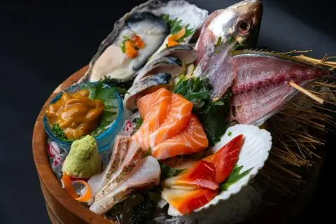 Hình ảnh sashimi 7 loại ( 3 lát mỗi loại )