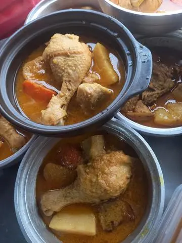 Hình ảnh cơm cà ri gà 
