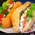 Hình ảnh Bánh Mì Thịt Chả Thêm Ốp La