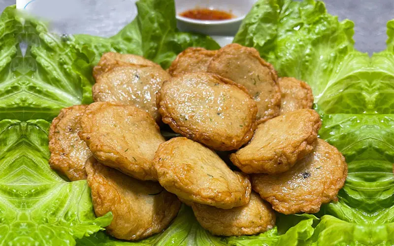 Hình ảnh Cơm chả cá thác lác chiên