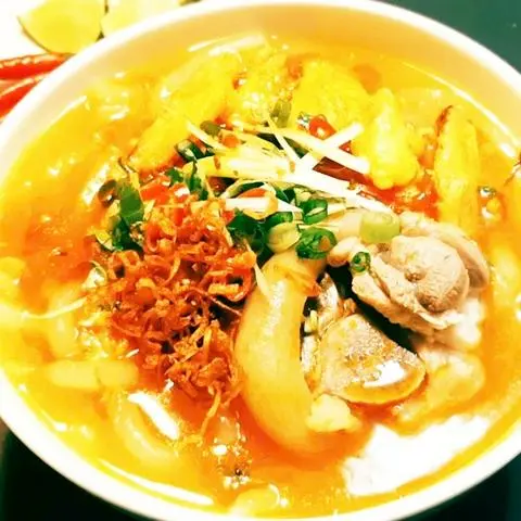Hình ảnh bánh canh cua xé giò heo