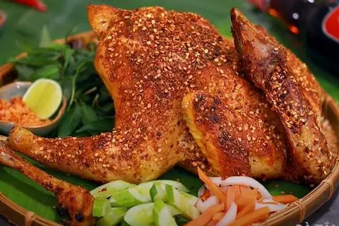 Hình ảnh Combo Gà Nướng Muối Ớt Cắt Sẵn + Gà Bó Xôi Cắt Sẵn + 2 Trà Tắc