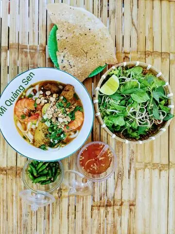 Hình ảnh Mì Quảng Thập cẩm