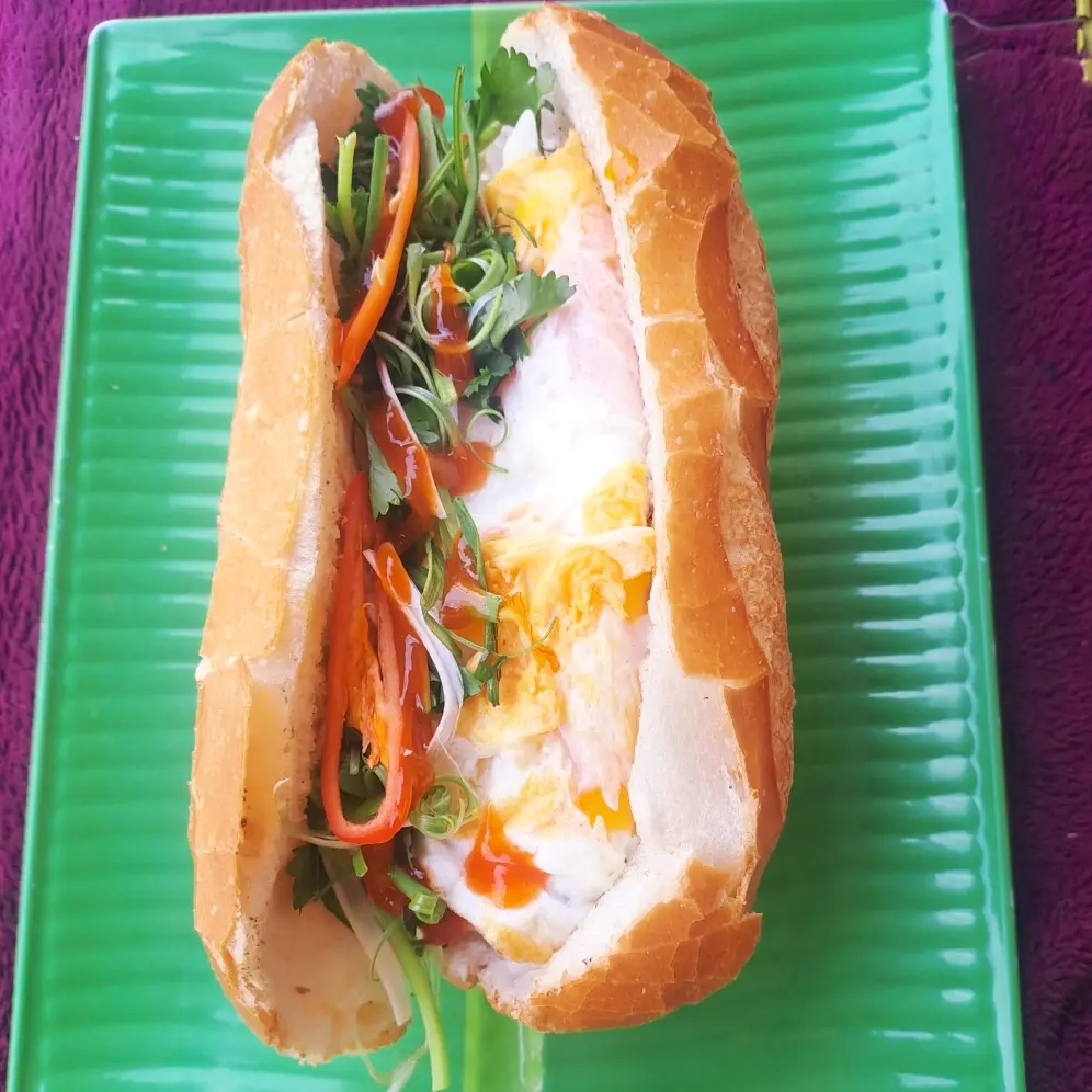 Hình ảnh Bánh Mì Trứng